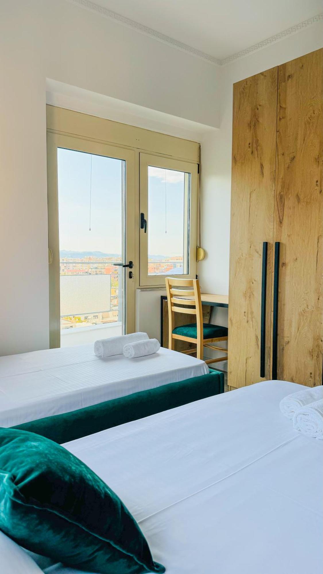 Urban Serenity Skyline Premium - Blloku Appartement