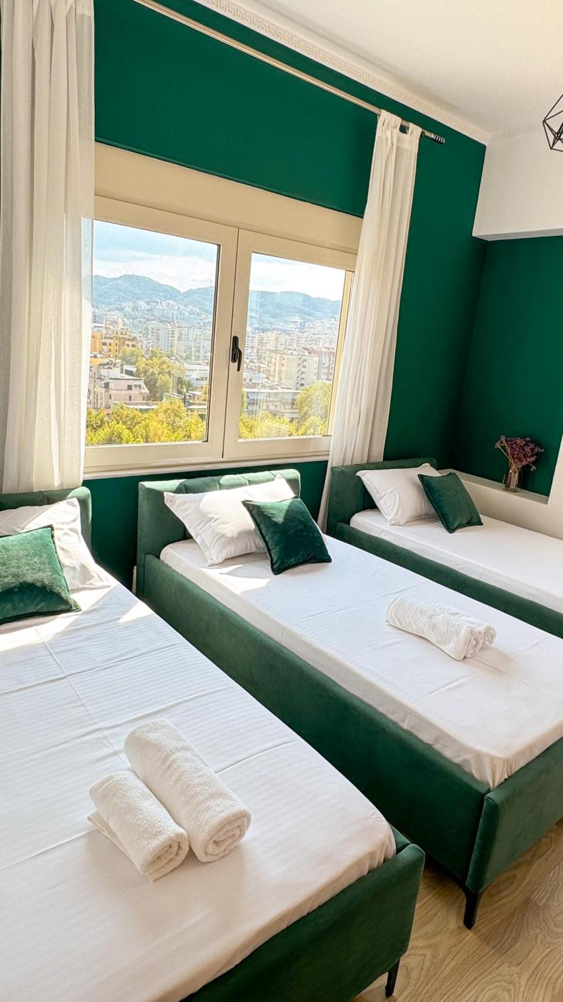 Urban Serenity Skyline Premium - Blloku Appartement *